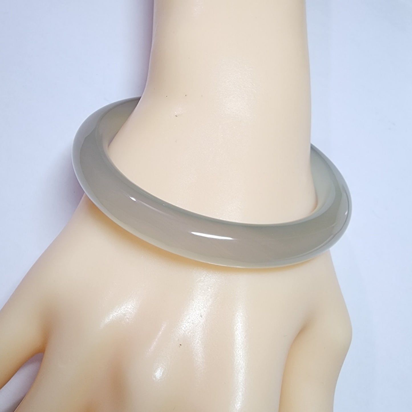 59-60mm Natural Icy Texture Agate Chalcedony Bracelet