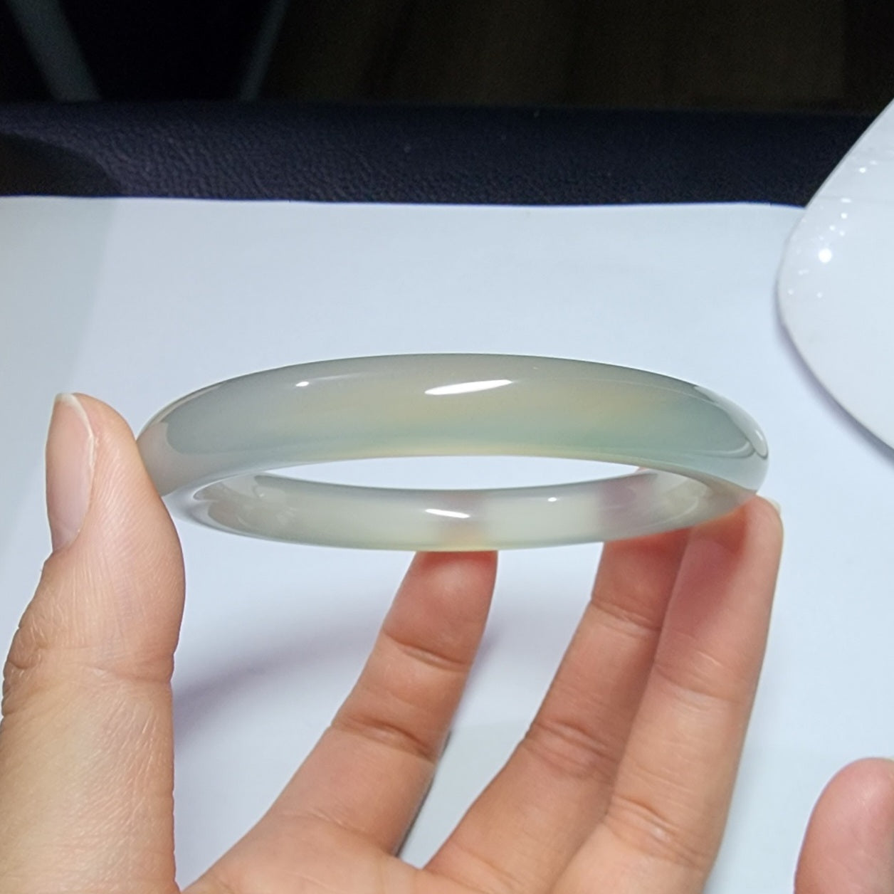 59-60mm Natural Icy Texture Agate Chalcedony Bracelet