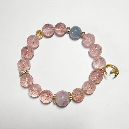 High Quality 10.3mm White Water Strawberry Crystal Bracelet