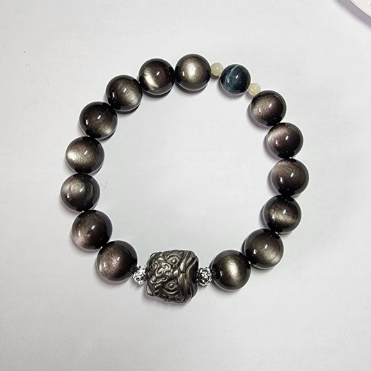 Highest quality

12mm Dancing lion Silver Obsidian
Bracelet