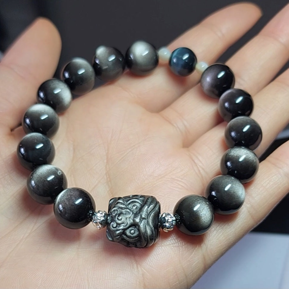 Highest quality

12mm Dancing lion Silver Obsidian
Bracelet